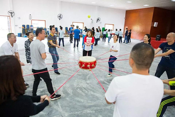 湖南華億生態(tài)農(nóng)業(yè)發(fā)展有限責(zé)任公司,株洲農(nóng)家樂,湖南戶外拓展,株洲哪里好玩,自助燒烤,露營,會議團體接待