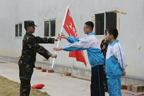 湖南華億生態(tài)農(nóng)業(yè)發(fā)展有限責(zé)任公司,株洲農(nóng)家樂(lè),湖南戶外拓展,株洲哪里好玩,自助燒烤,露營(yíng),會(huì)議團(tuán)體接待